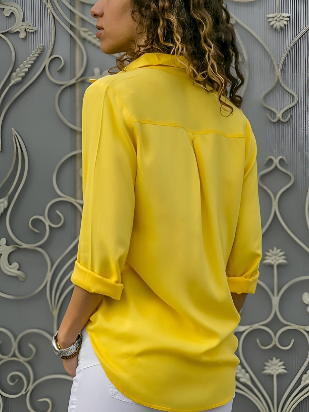 Amelie - V-Neck Blouse
