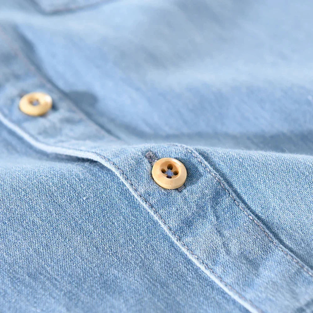Ole | Denim Shirt with a Bold Detail