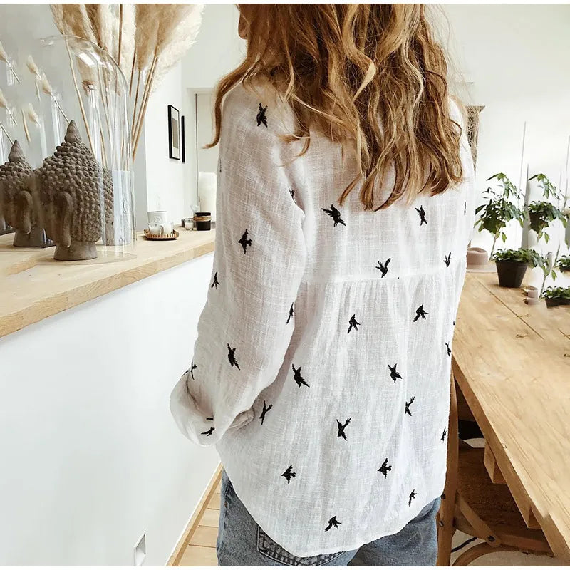 Scarlett - Relaxed Button-Up Blouse with Bird Print