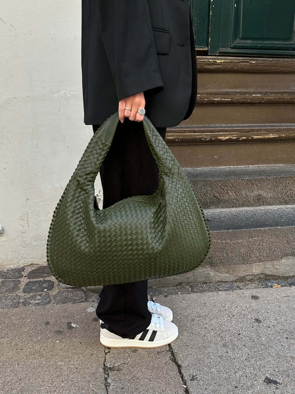 Arielle Woven Shoulder Bag XL