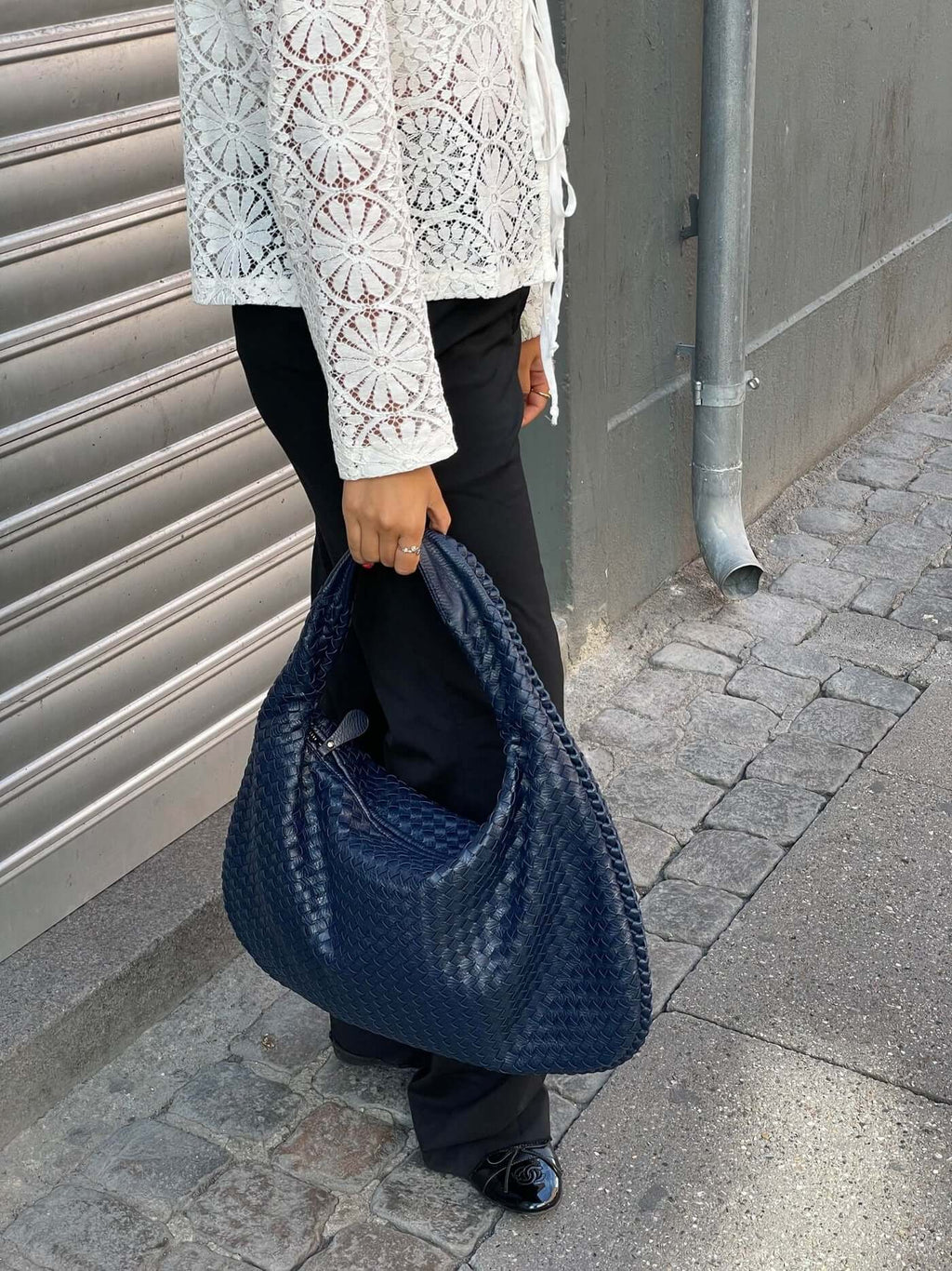 Arielle Woven Shoulder Bag XL