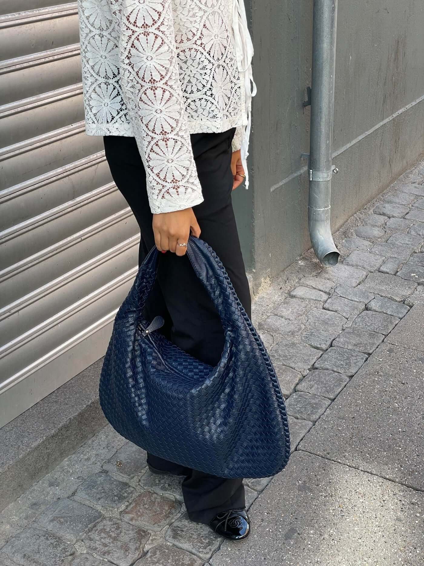 Arielle Woven Shoulder Bag XL