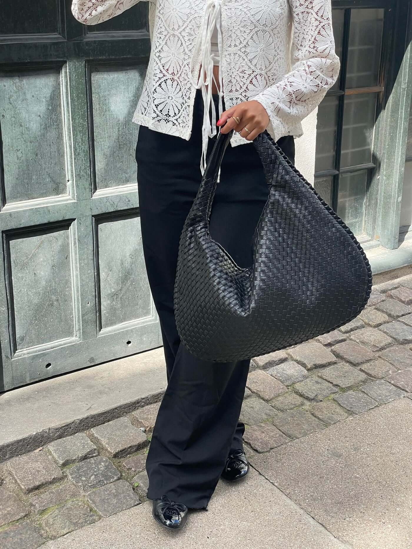 Arielle Woven Shoulder Bag XL
